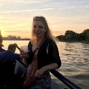 Meet your Posher, Paula